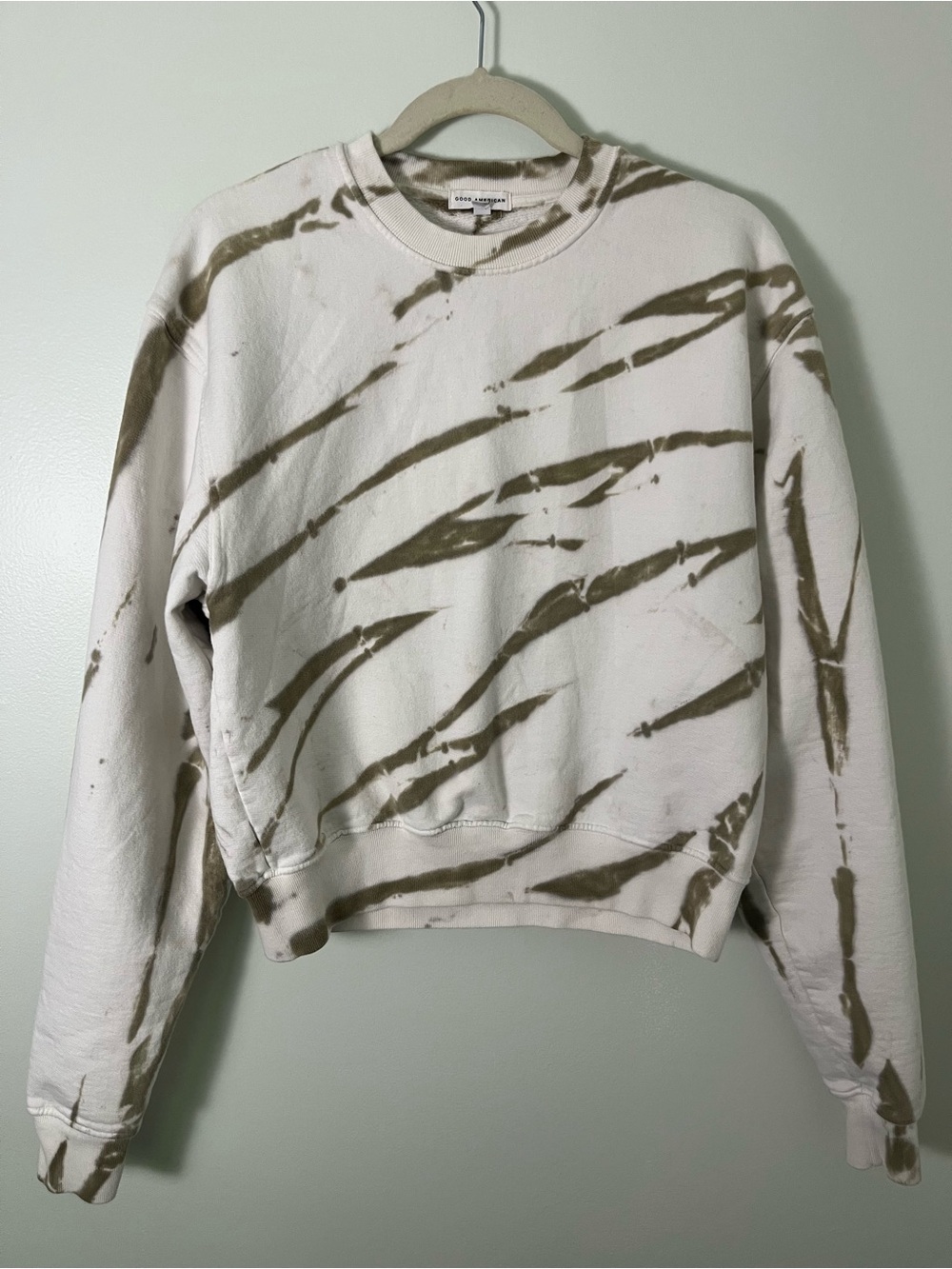 Good American Cream Crewneck Sweatshirt with Olive Tie-Dye